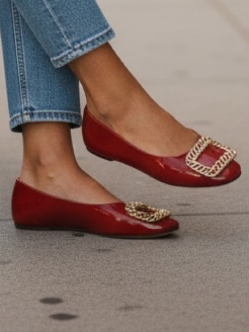 Roger Vivier Patent Leather Gold Chain Ballet Flats